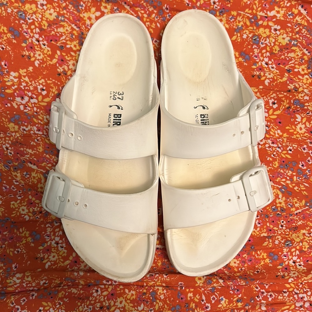 BIRKENSTOCKS